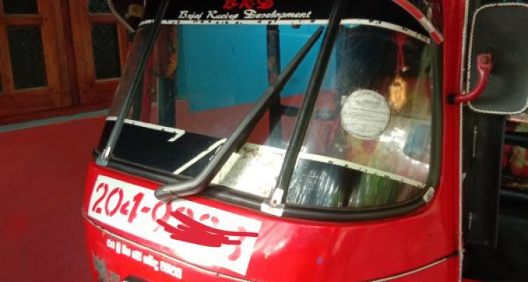 BAJAJ 1998 2 STROKE