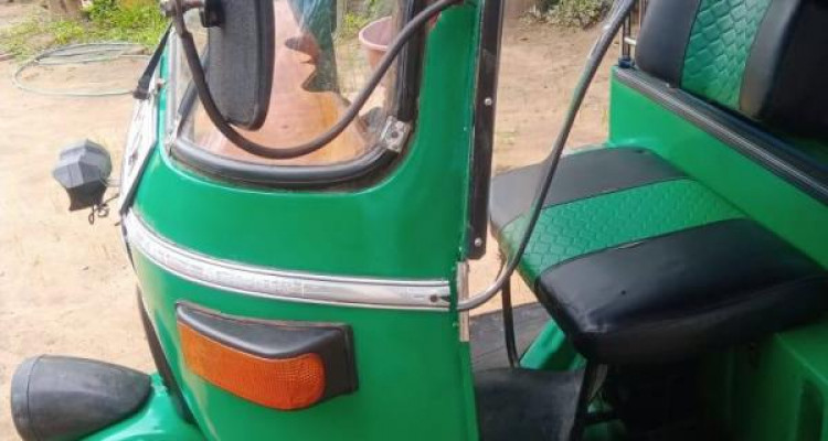 BAJAJ 1995 2 STROKE