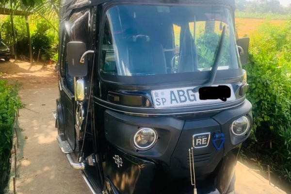 BAJAJ 2015 4 STROKE
