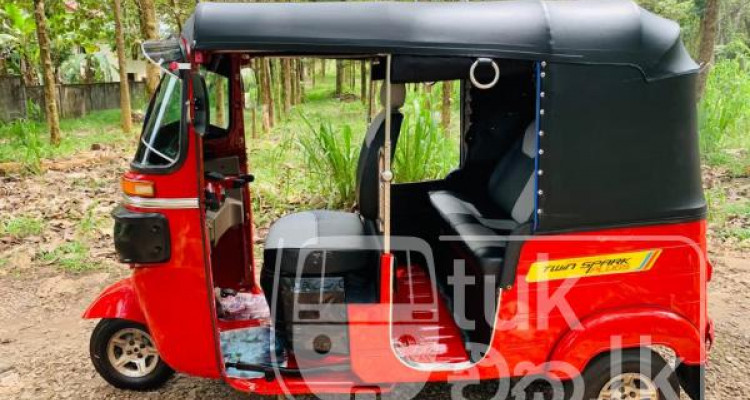 BAJAJ 2015 4 STROKE