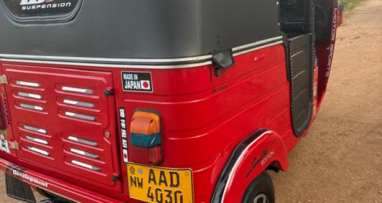 BAJAJ 2012 4 STROKE
