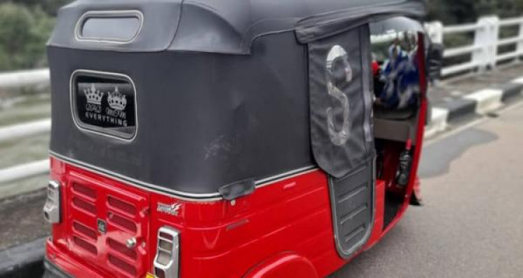 BAJAJ 2015 4 STROKE