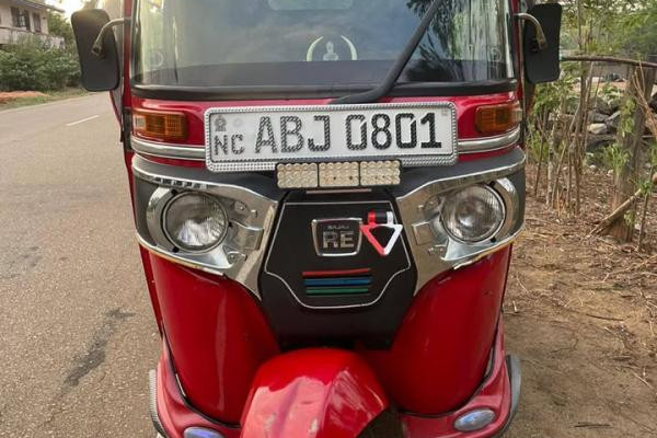 BAJAJ 2015 4 STROKE