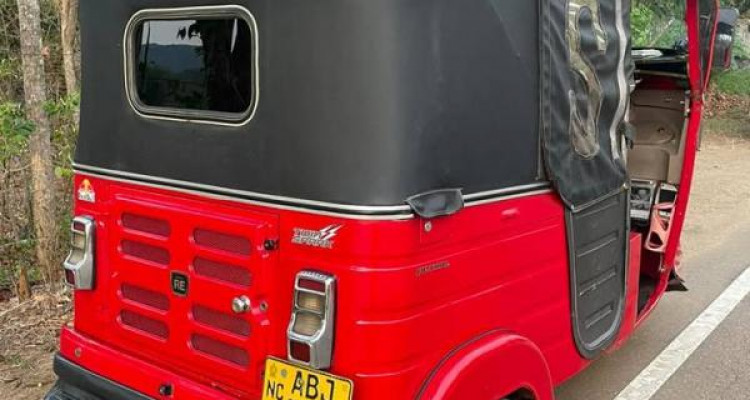 BAJAJ 2015 4 STROKE