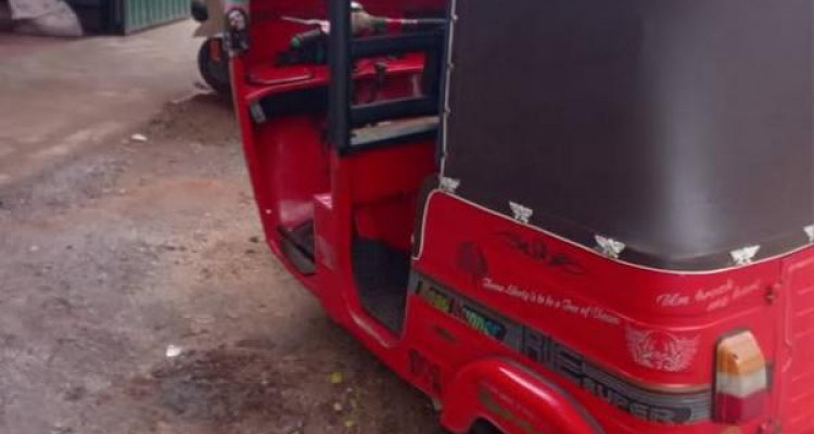 BAJAJ 2006 2 STROKE