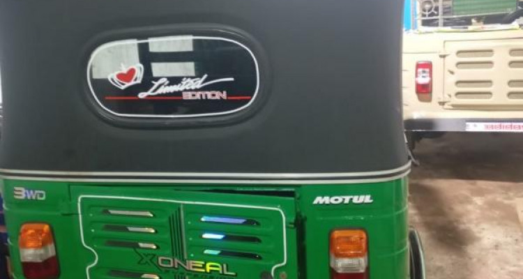 BAJAJ 2012 4 STROKE
