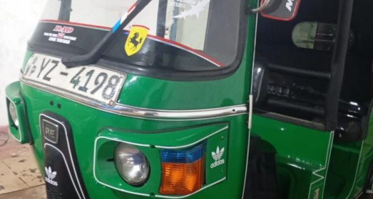 BAJAJ 2012 4 STROKE