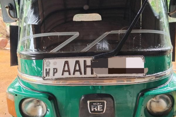 BAJAJ 2013 4 STROKE