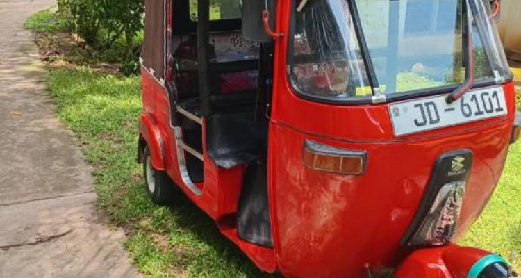 BAJAJ 2004 2 STROKE
