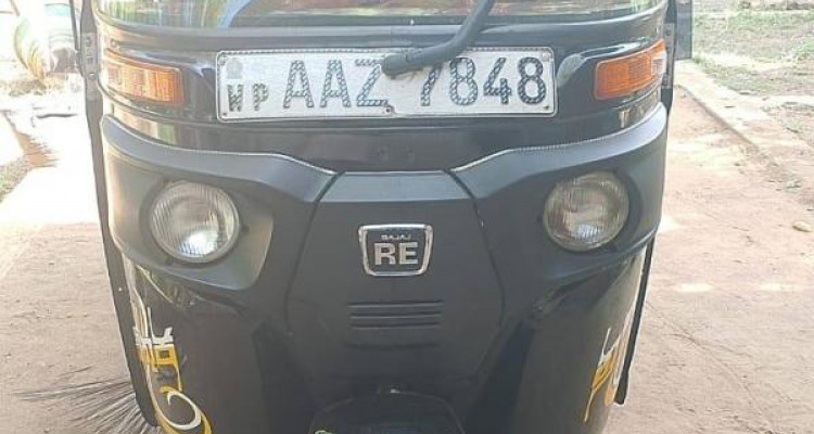 BAJAJ 2015 4 STROKE