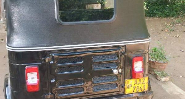 BAJAJ 2015 4 STROKE